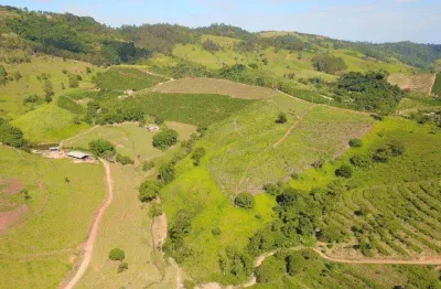 Terreno à venda no Bairro das Leais, Serra Negra 