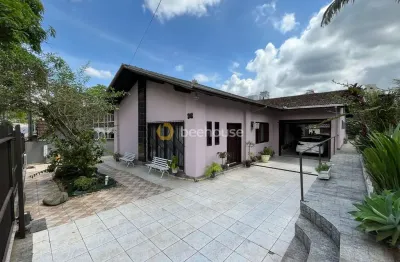 Casa térrea espetacular – localização privilegiada na divisa entre anita e atiradores