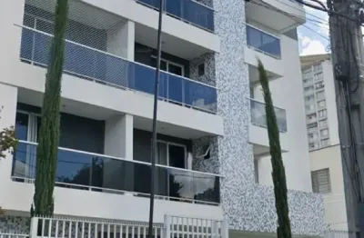 Vendo apartamento 
02 quartos (01 suite)
armários nos quartos e cozinha
