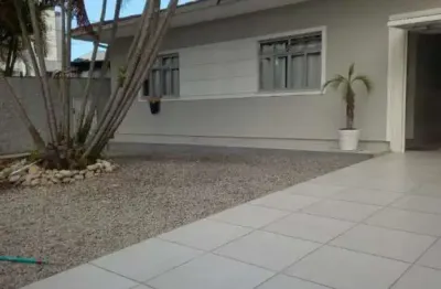 Casa com 3 dormitórios à venda, 167 m² por R$ 1.500.000,00 - Cidade de Florianópolis - São José/SC