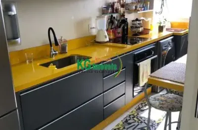 Apartamento com 02 suítes, com excelente acabamento, com monitoramento 24h