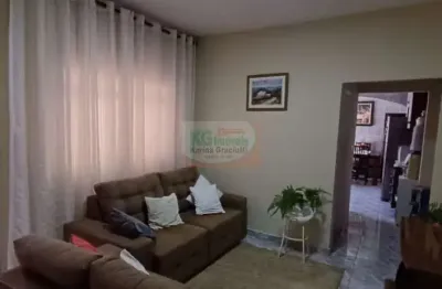 Linda casa a venda por r$405.000,00 | 3 dormi | cozinha planejada | churrasqueira | 1  vaga  | vila rica