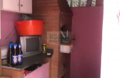Linda casa térra a venda por r$425.000,00 | 2 dormi sendo uma suíte | cozinha | churrasqueira | 2 vaga | jardim europa