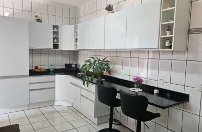 Linda casa a venda  por r$675.000,00|  2 dormitórios   |  6  vagas de garagem  |   vila linda  - santo andré / sp