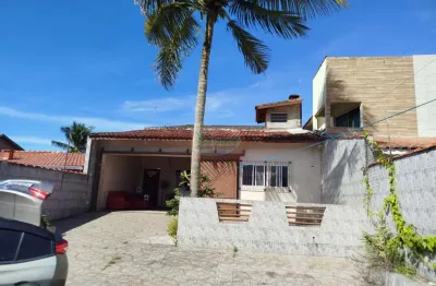 Linda casa para venda por r$420.000,00 | 3 dormitorios |  6 vagas de garagem  | balneario umuarama- mongagua