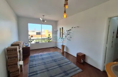 Lindo apartamento planejado c/ aquecimento a gás | 2 dormts | sala ampla | wc empregado | 1 vaga - elevador - 82 mts - a venda - r$ 400.000,00 - silveira/vila pires - santo andré/sp.