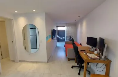 Apartamento térreo com área privativa - 2 quartos -1 suite - em ponta de campina, cabedelo/pb