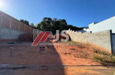 Terreno à venda no Cubas, Socorro 