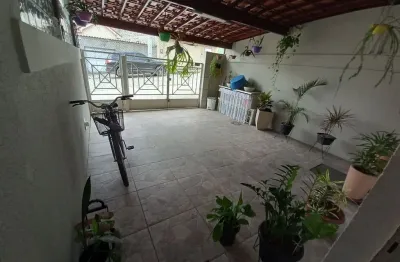 Vendo casa independente, 02 dormitórios, bairro rancho novo, nova iguaçu