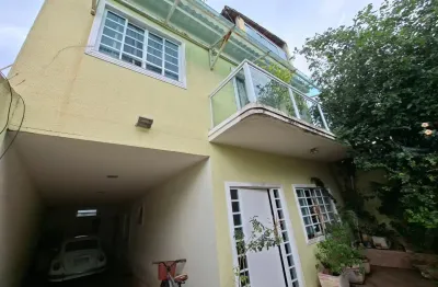 Casa independente, 04 quartos, 02 suites, bairro da luz, nova iguacu rj.