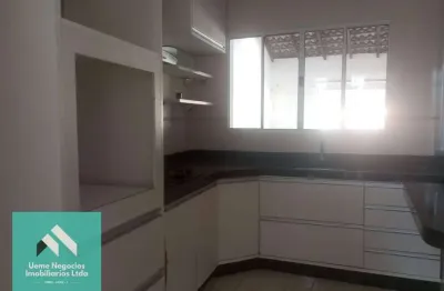 Vende-se casa térrea, 3 dormitórios, 2 banheiros, 2 vagas cobertas – 250m² por r$ 400.000,00 – jardim aeroporto iii, mogi das cruzes