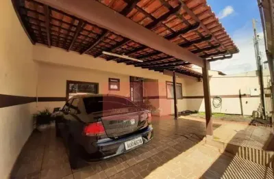 Casa com 3 quartos jardim athenas em londrina troca por apartamento