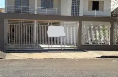 Casa com 3 quartos à venda na Rua Serra dos Andes, 55, Messiânico, Londrina