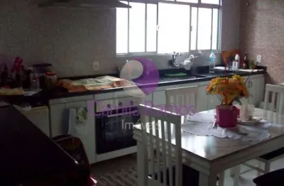 Casa com 3 quartos à venda no Jardim Márcia, Suzano 