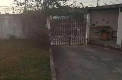 Casa com 2 quartos à venda no Jardim Medina, Poá 