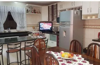 Casa com 3 quartos à venda na Vila Figueira, Suzano 