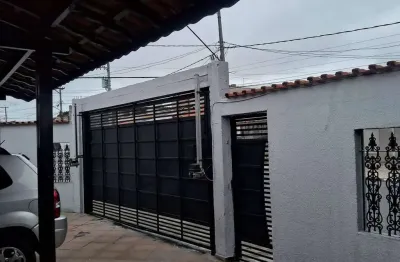 Casa com 3 quartos à venda no Jardim Míriam, Suzano 