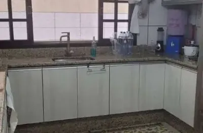 Casa com 4 quartos para alugar no Jardim dos Ipês, Suzano 