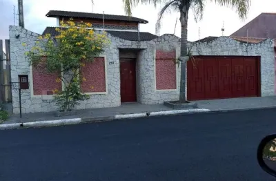 Casa com 4 quartos à venda no Jardim Quaresmeira, Suzano 