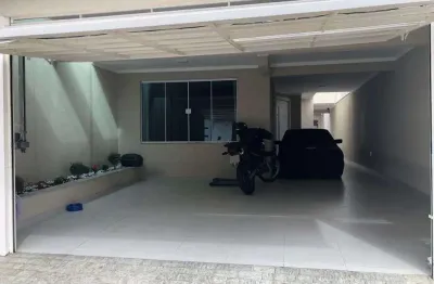 Casa com 3 quartos à venda no Jardim Márcia, Suzano 