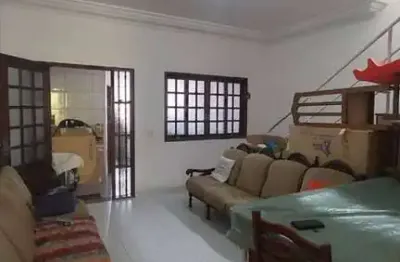 Casa com 3 quartos à venda no Jardim Cacique, Suzano 