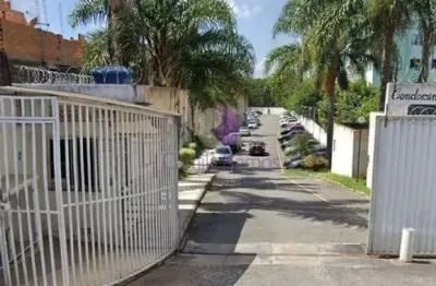 Duplex à venda no condomínio ferrara, jardim itamarati - poá/sp