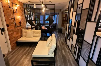 Apartamento mobiliado de 2 suítes + 1 dorm. no centro de itajaí