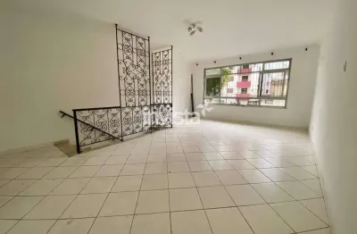 Casa com 3 quartos para alugar no Embaré, Santos 
