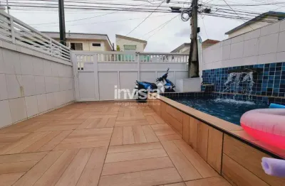 Sobreposta terrea na ponta da praia com piscina e quintal em u!