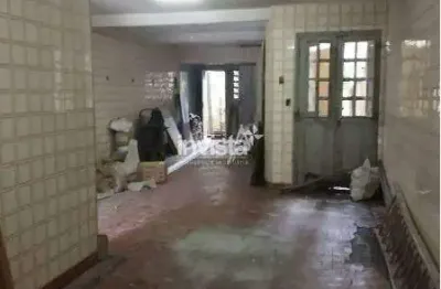 Loja Comercial para Aluguel — Vila Mathias, Santos (275 m², 1 banheiro)