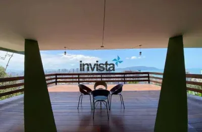 Casa com 3 quartos à venda no Marapé, Santos 