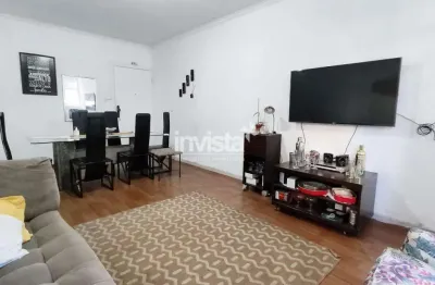 Amplo apartamento com dois dormitórios e dependência completa