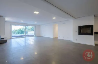 No cristal, garden de 315 m², 3 suítes, 3 vagas e piscina.