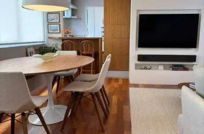 Na carlos von koseritz  89,63 m² privativos, 2 dormitórios, 2 vagas e elevador.