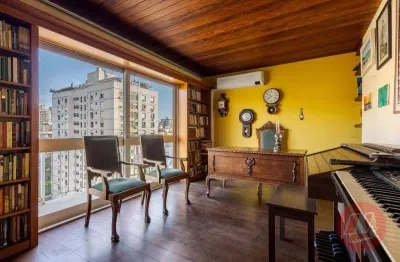 No moinhos de vento, 139m², 3 dormitórios, suíte, 2 vagas e infraestrutura.