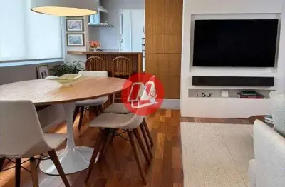 Na carlos von koseritz  89,63 m² privativos, 2 dormitórios, 2 vagas e elevador.