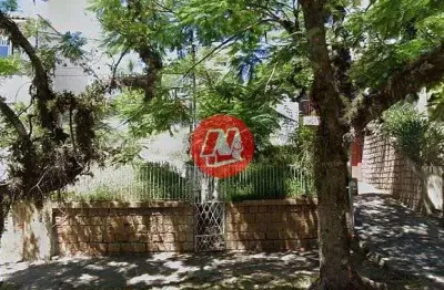 No bairro chácara das  pedras,terrenno de 434,m² de área privativa