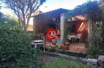 Casa com 4 quartos à venda no Santana, Porto Alegre 