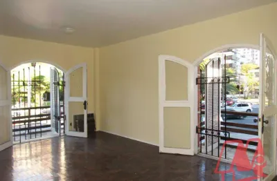Na frende do parque moinhos de vento, sala de 81 m².