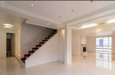 Casa Alto Padrão para Venda em Santana de Parnaíba, Alphaville, 4 dormitórios, 3 suítes, 5 banheiros, 3 vagas