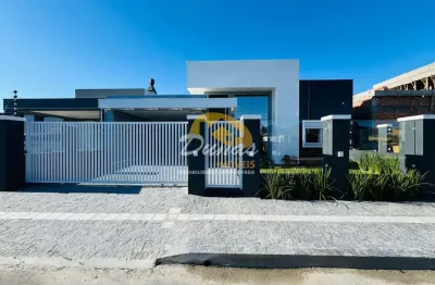 Residência de alto padrão construtivo no centro de tramandaí