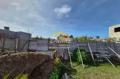 Terreno à venda no Balneário Tiarajú, Tramandaí 