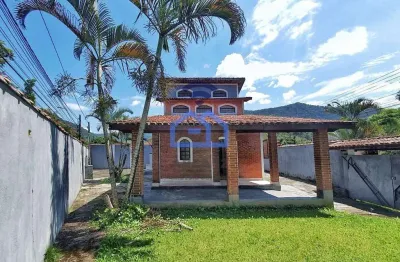 Sobrado à venda no bairro martim de sá com 3 dormitórios, sendo 2 suítes, 3 banheiros, sala de esta