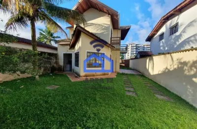 Casa à venda na martim de sá, com 3 dormitórios, sendo 1 suíte, 3 banheiros, 2 lavabos, sala com do