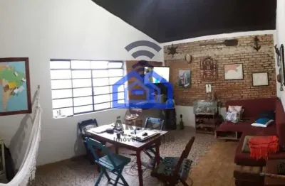 Casa à venda no bairro do indaiá com 3 dormitórios, 2 banheiros, cozinha, sala, edícula, 3 vagas de