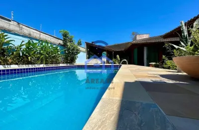 Casa à venda no bairro prainha em caraguatatuba, a 300 metros da praia com 4 dormitórios, sendo 3 s