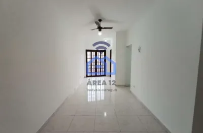 Sala comercial com 38m² para locação, localizada no centro em caraguatatuba, sp com 2 banheiros e s