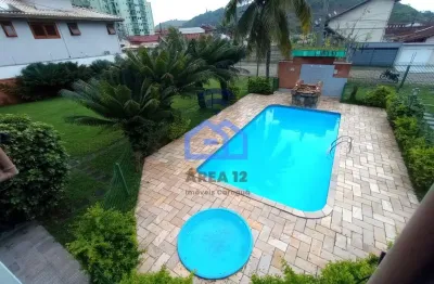 Sobrado à venda em condomínio no bairro martim de sá em caraguatatuba, sp - 2 dormitórios com sacad