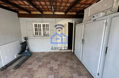Sobrado à venda no bairro do caputera em caraguatatuba, sp - 3 dormitórios, com área gourmet equipa