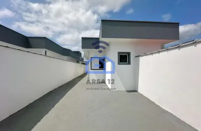 Casa à venda com 2 dormitórios, sendo uma suíte, ótimo acabamento, no bairro do golfinho em caragua